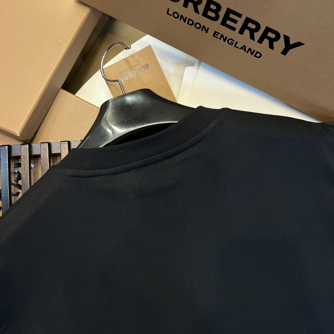 Burberry T-shirt
