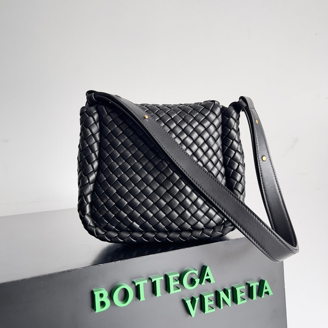 Bottega Veneta Handbag