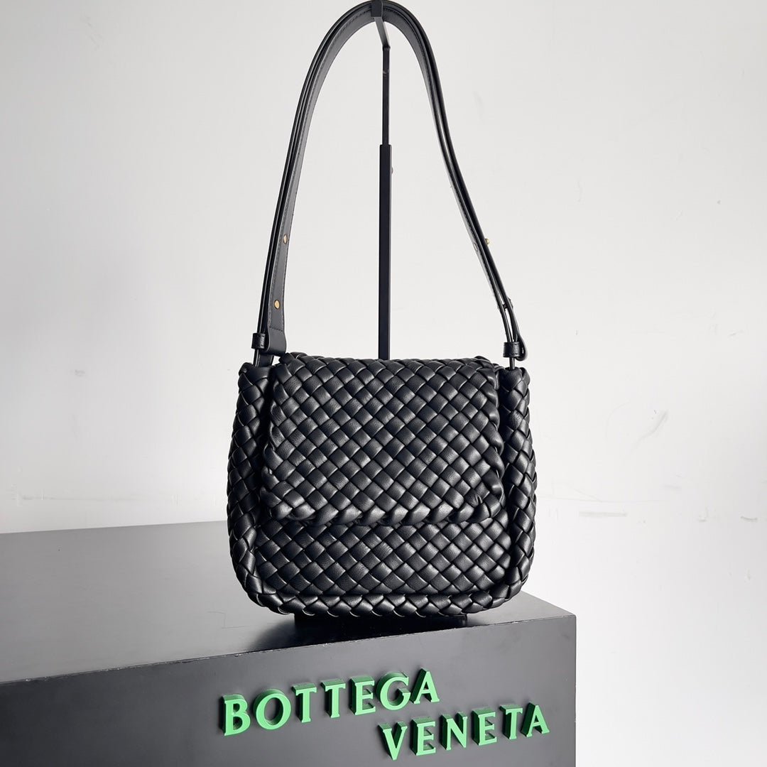 Bottega Veneta Handbag