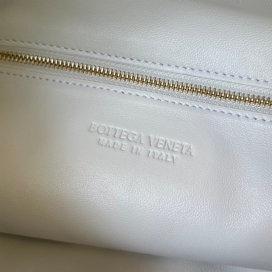 Bottega Veneta Handbag