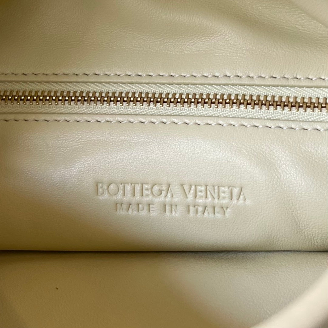 Bottega Veneta Handbag