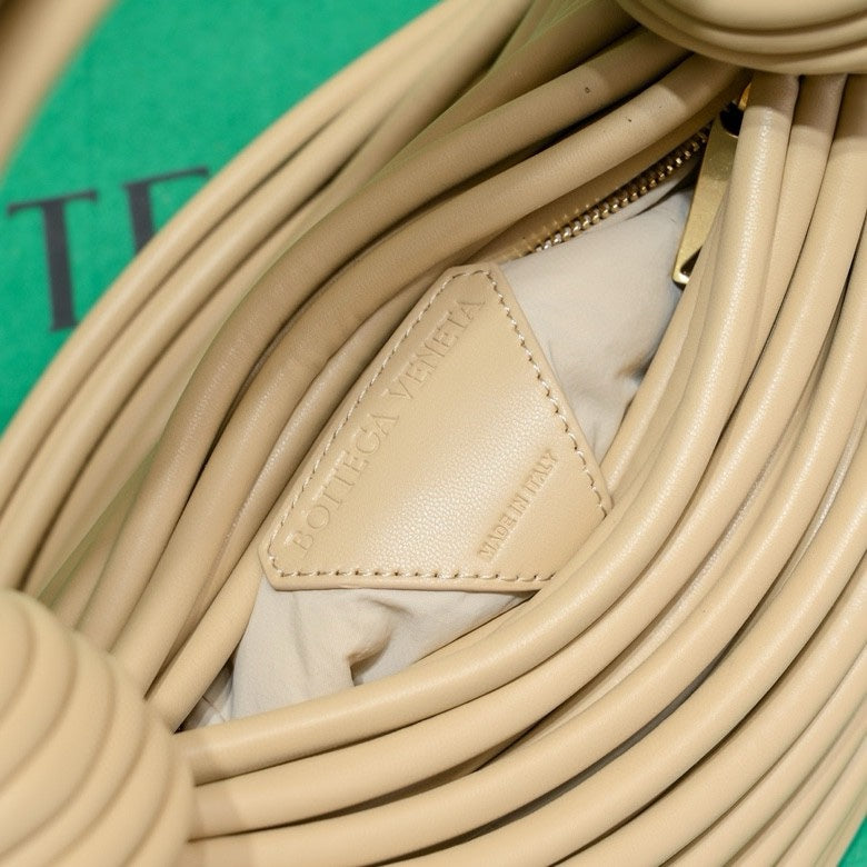 Bottega Veneta Handbag