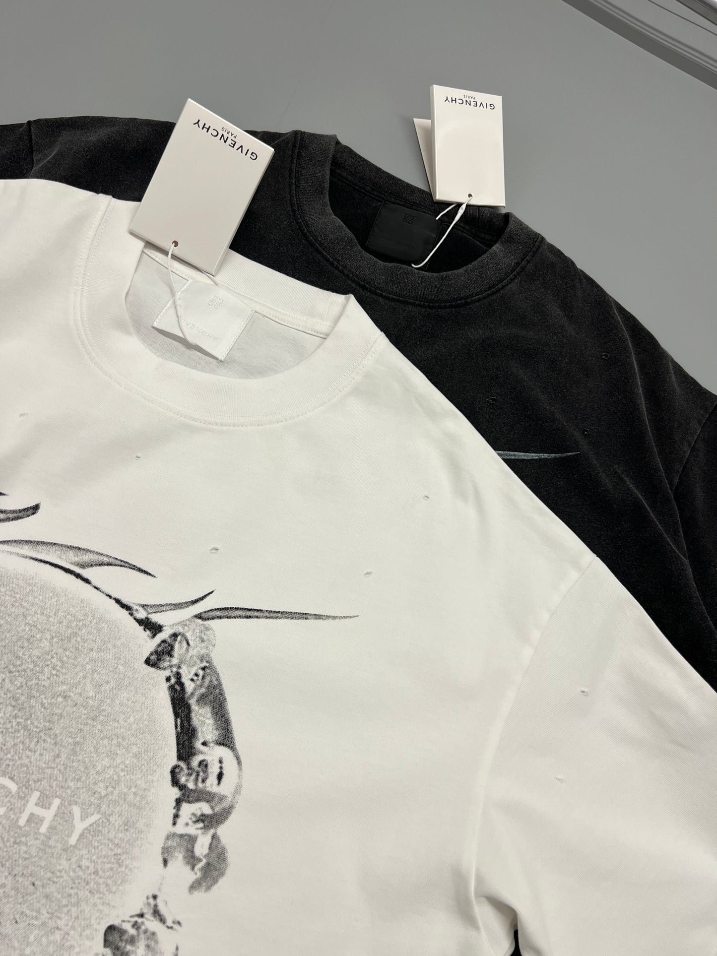 Givenchy T-shirt