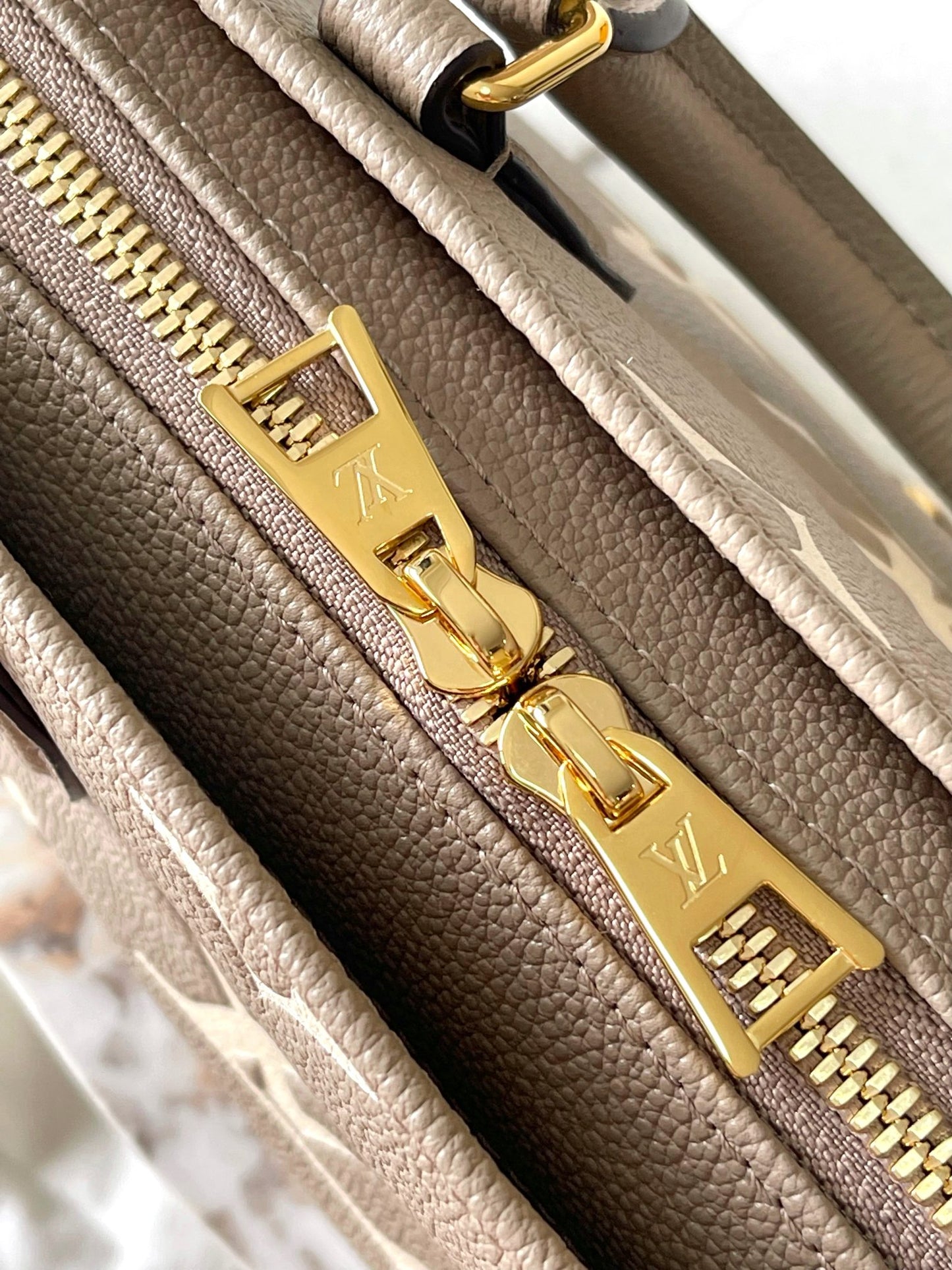 Louis Vuitton Handbag