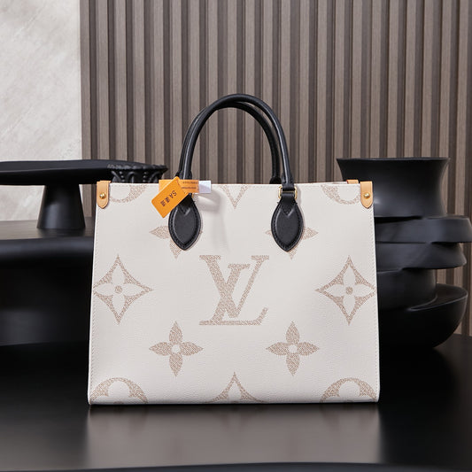 Louis Vuitton Handbag