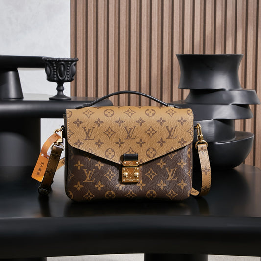 Louis Vuitton Handbag