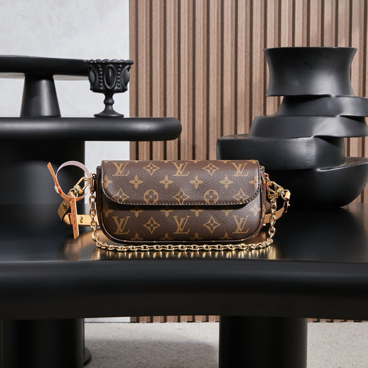 Louis Vuitton Handbag