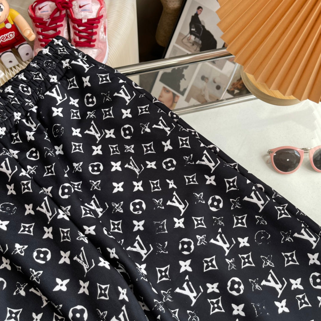 Louis Vuitton Joggers