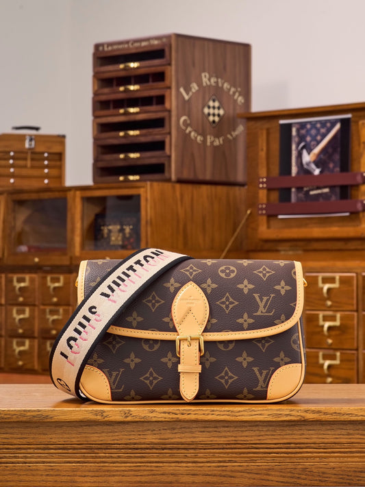 Louis Vuitton Handbag