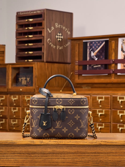 Louis Vuitton Handbag