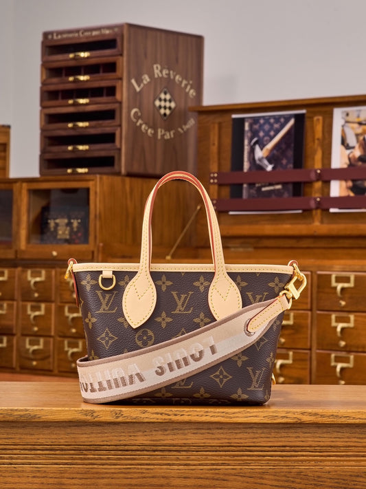 Louis Vuitton Handbag
