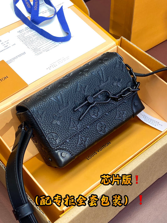 Louis Vuitton Handbag