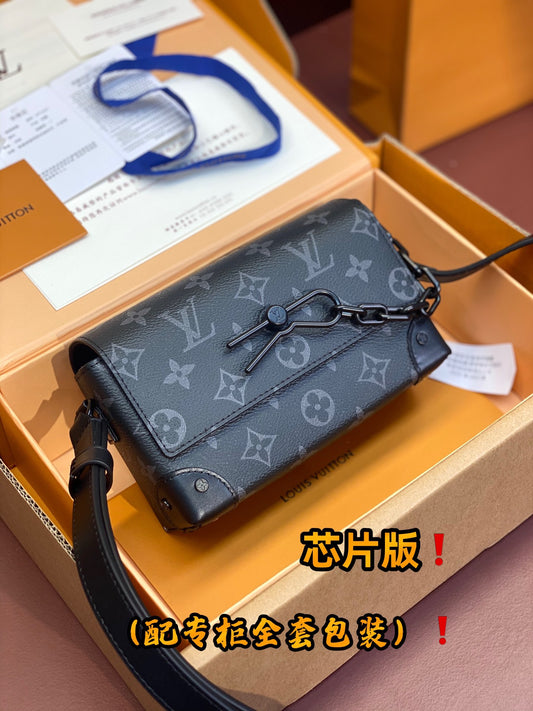 Louis Vuitton Handbag
