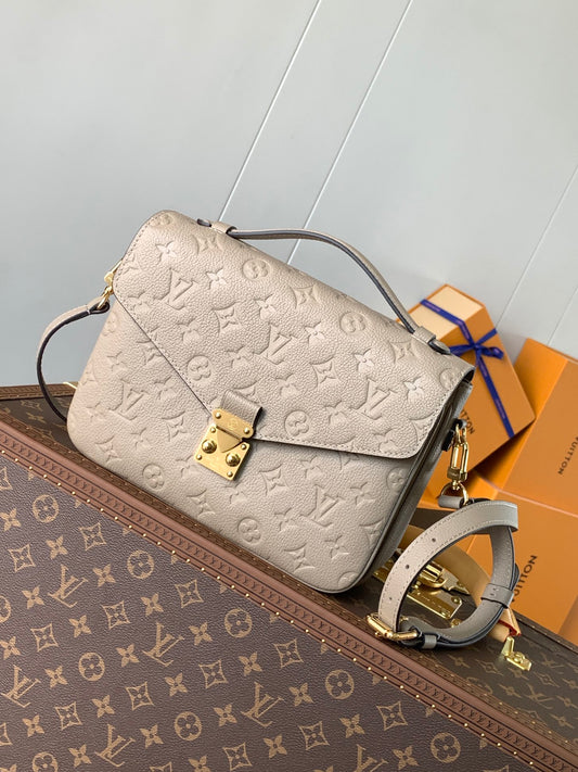Louis Vuitton Handbag