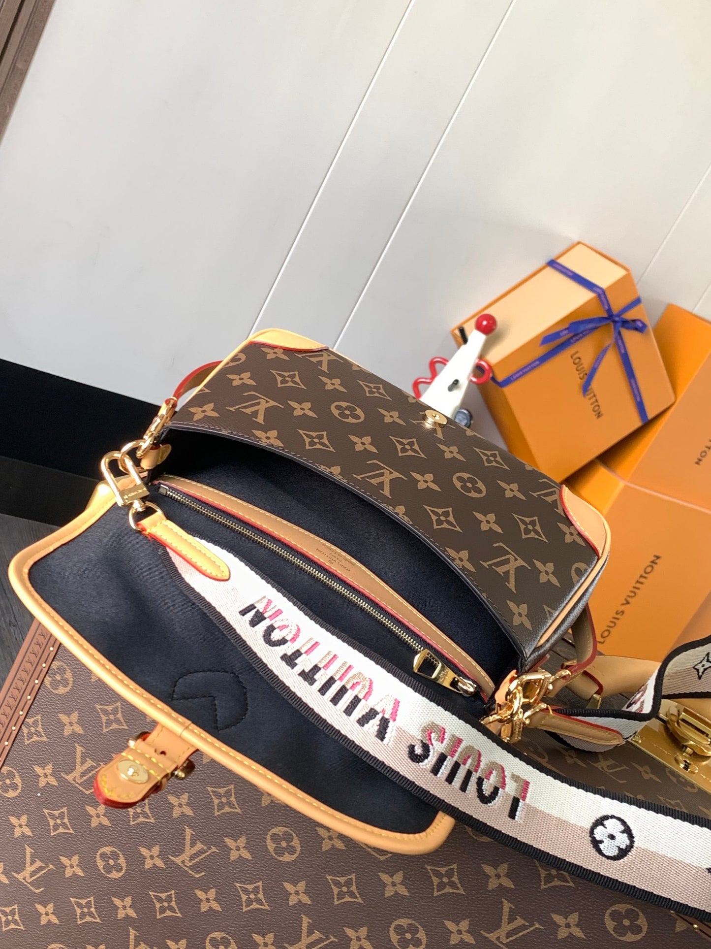 Louis Vuitton Handbag