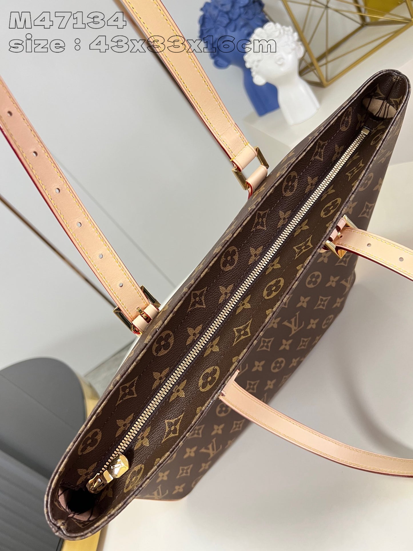 Louis Vuitton Handbag