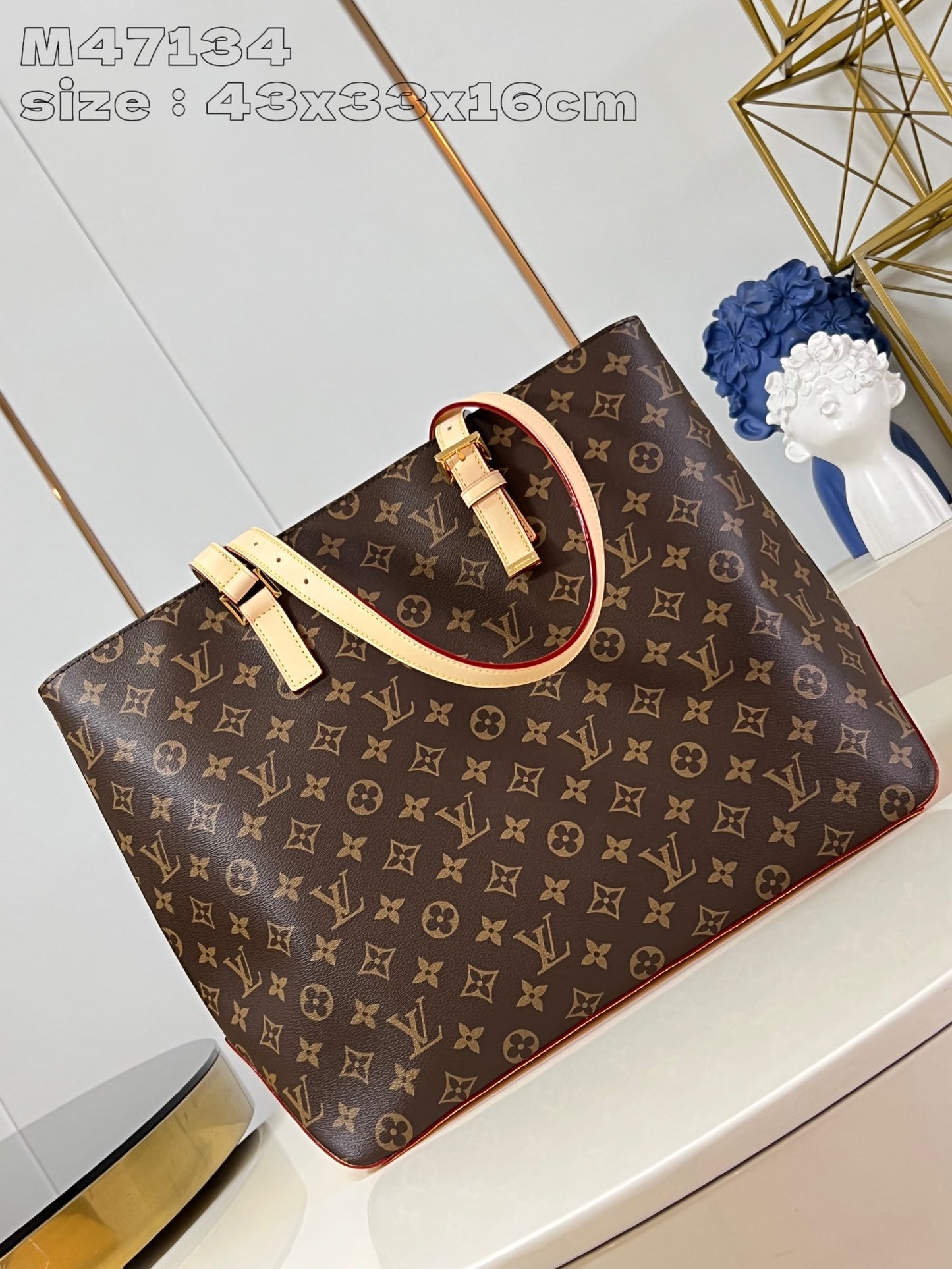 Louis Vuitton Handbag