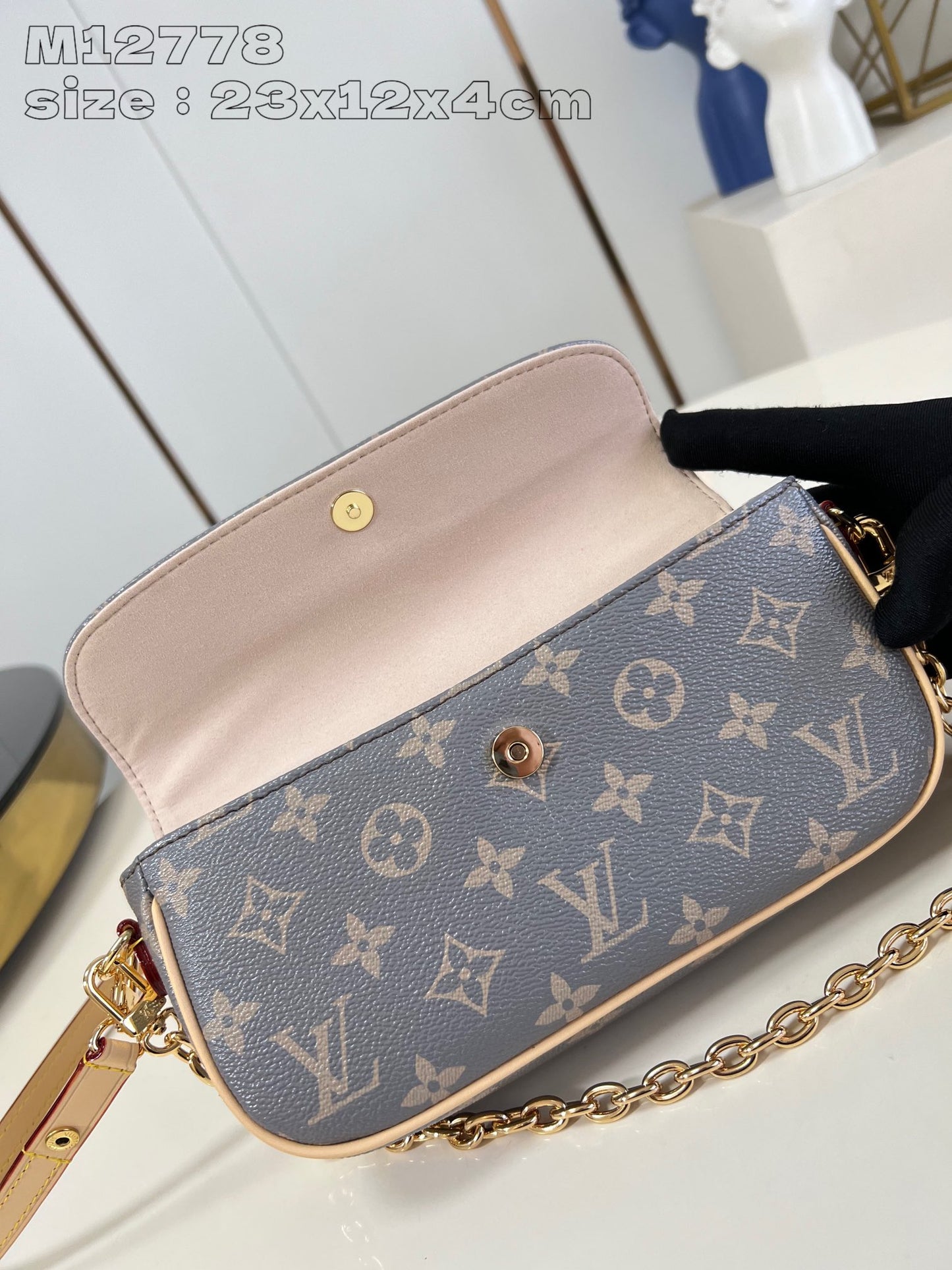 Louis Vuitton Handbag