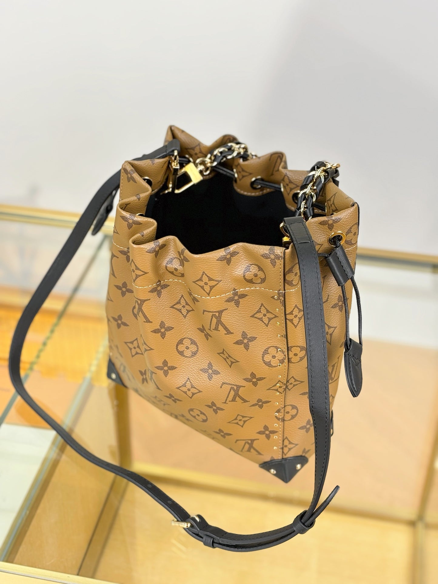 Louis Vuitton Handbag