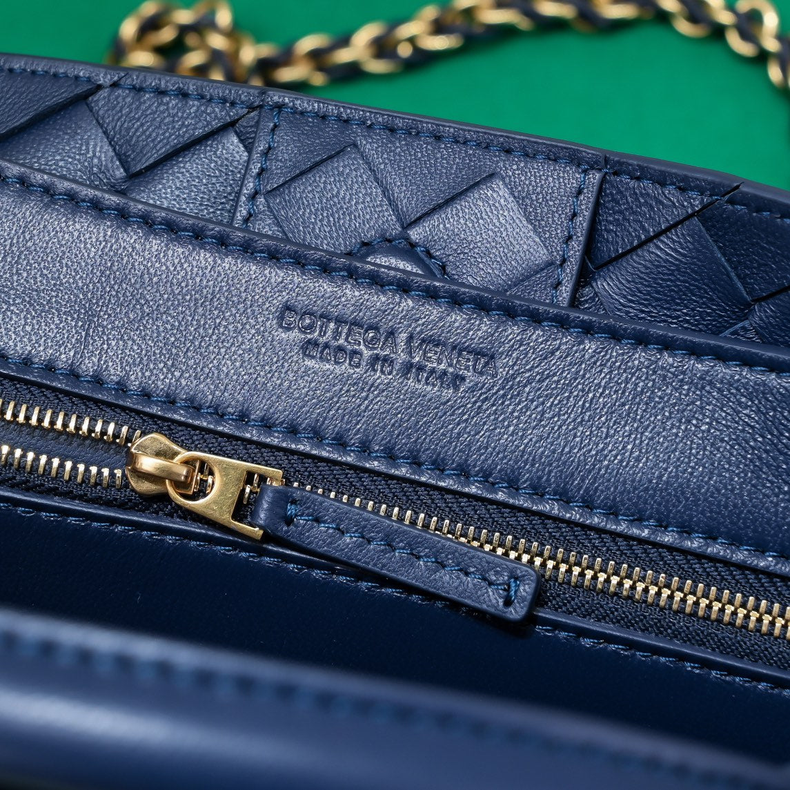 Bottega Veneta Handbag