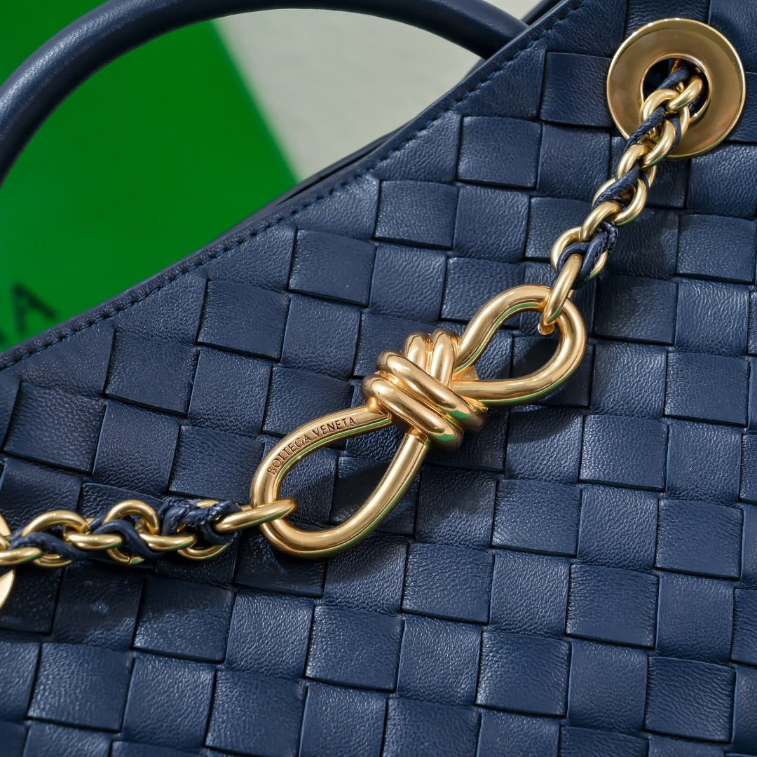 Bottega Veneta Handbag