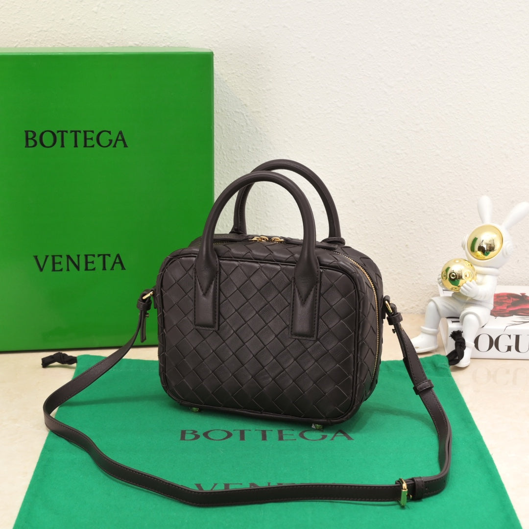 Bottega Veneta Handbag