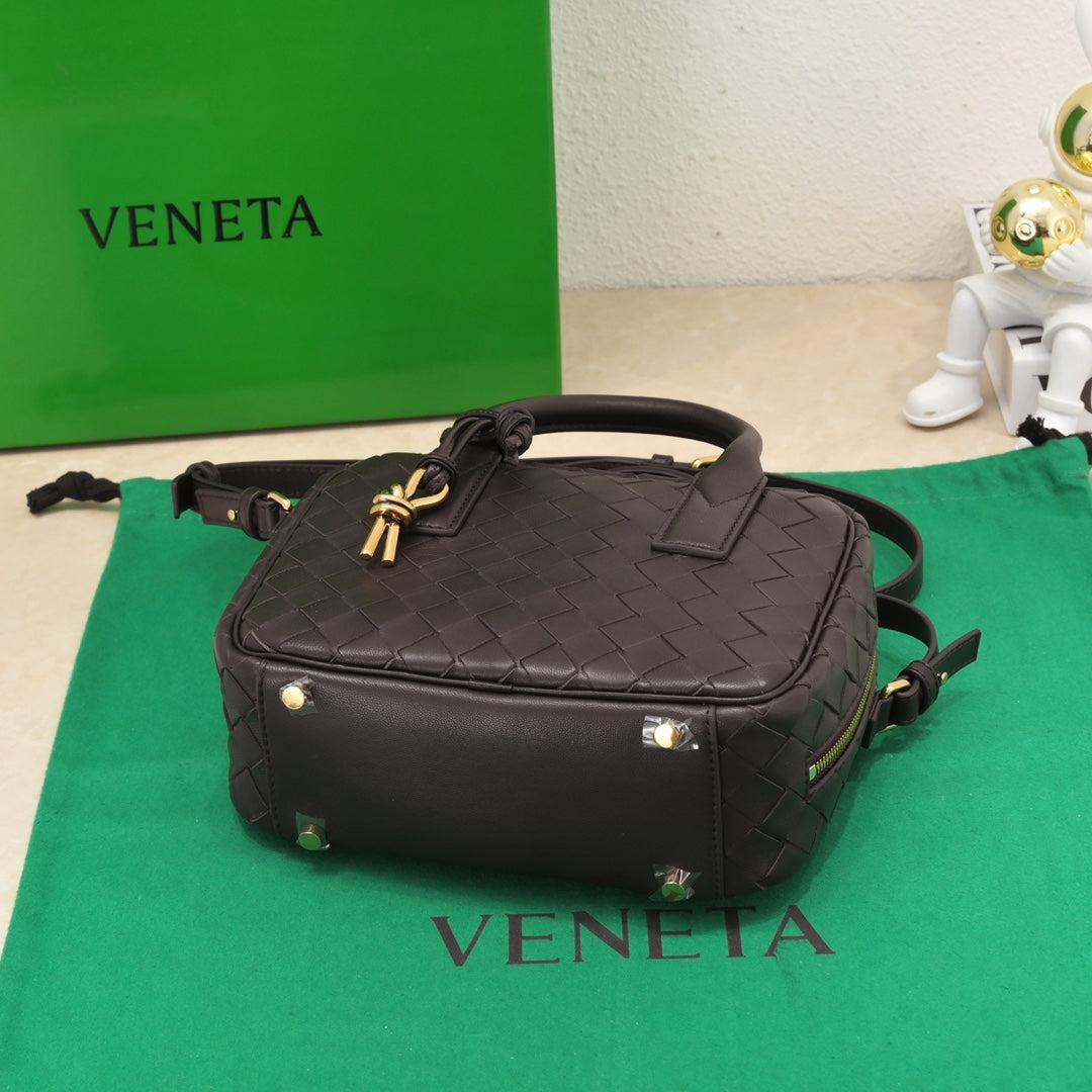 Bottega Veneta Handbag
