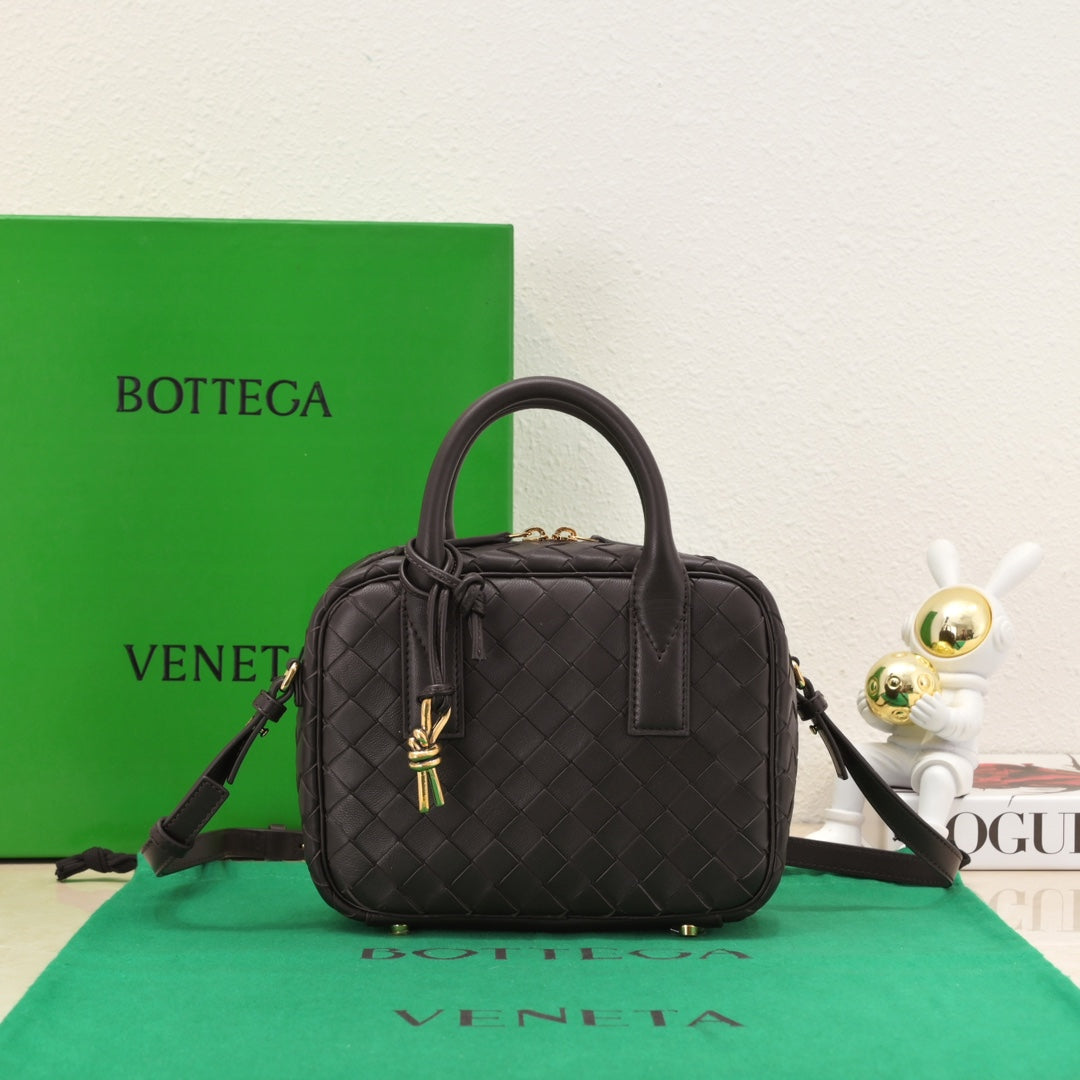 Bottega Veneta Handbag