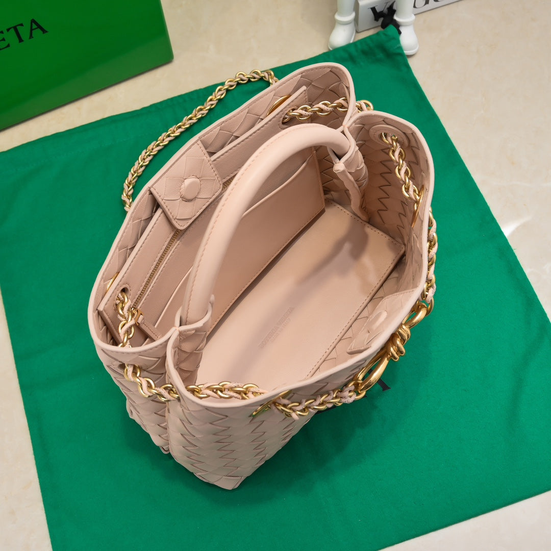 Bottega Veneta Handbag