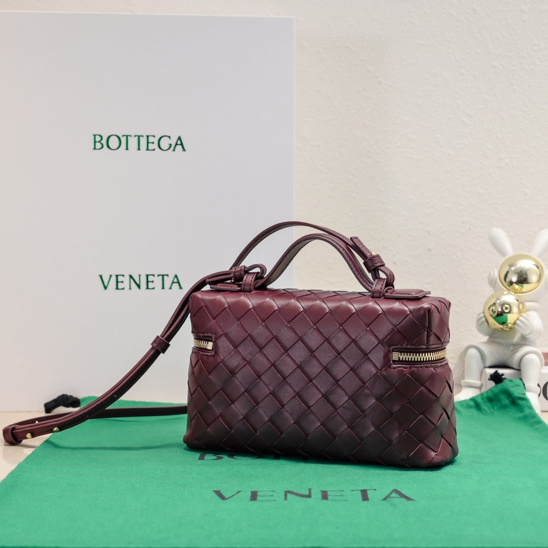 Bottega Veneta Handbag