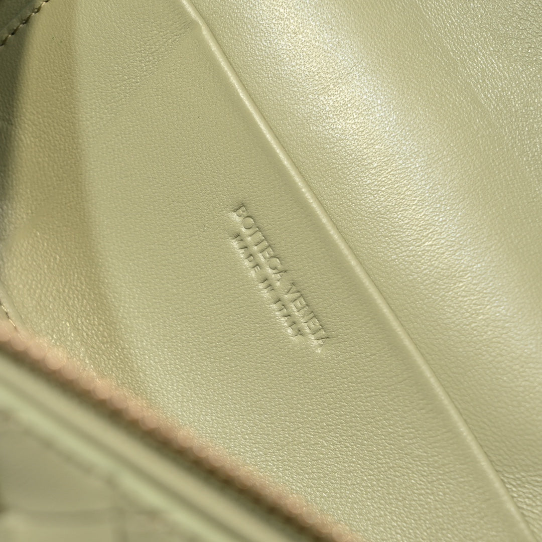 Bottega Veneta Handbag