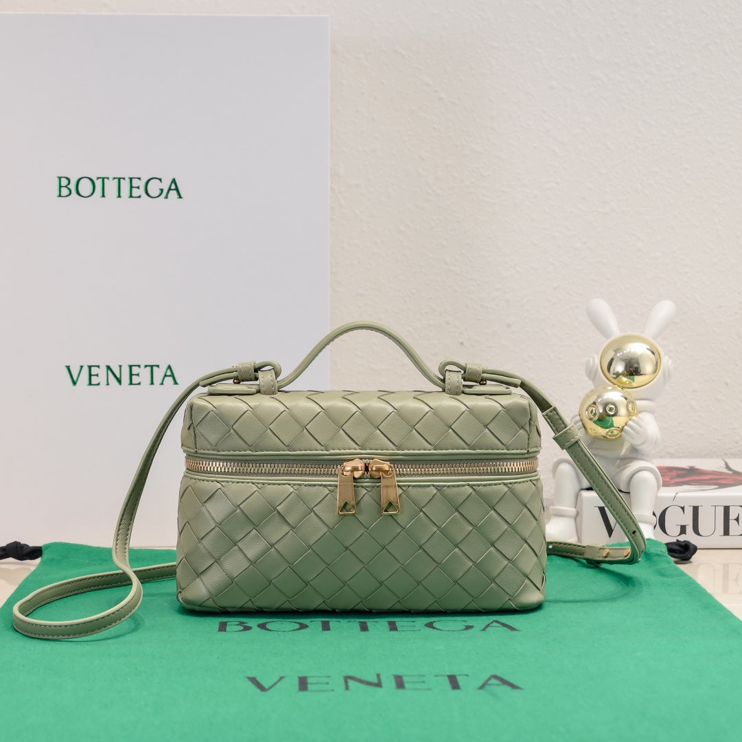 Bottega Veneta Handbag
