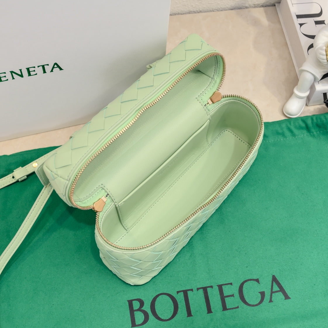 Bottega Veneta Handbag
