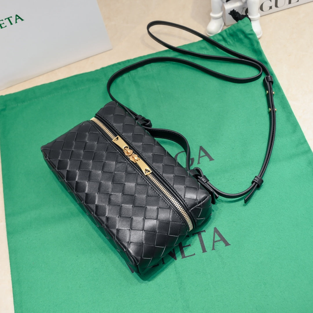 Bottega Veneta Handbag