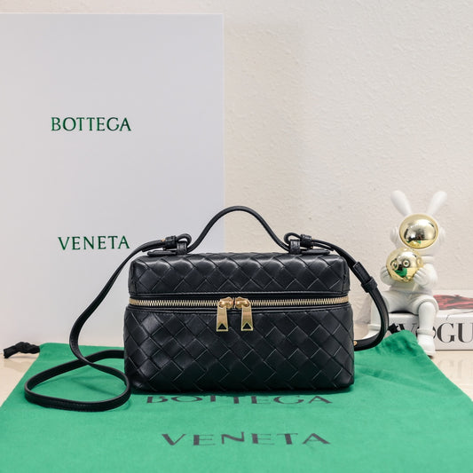 Bottega Veneta Handbag