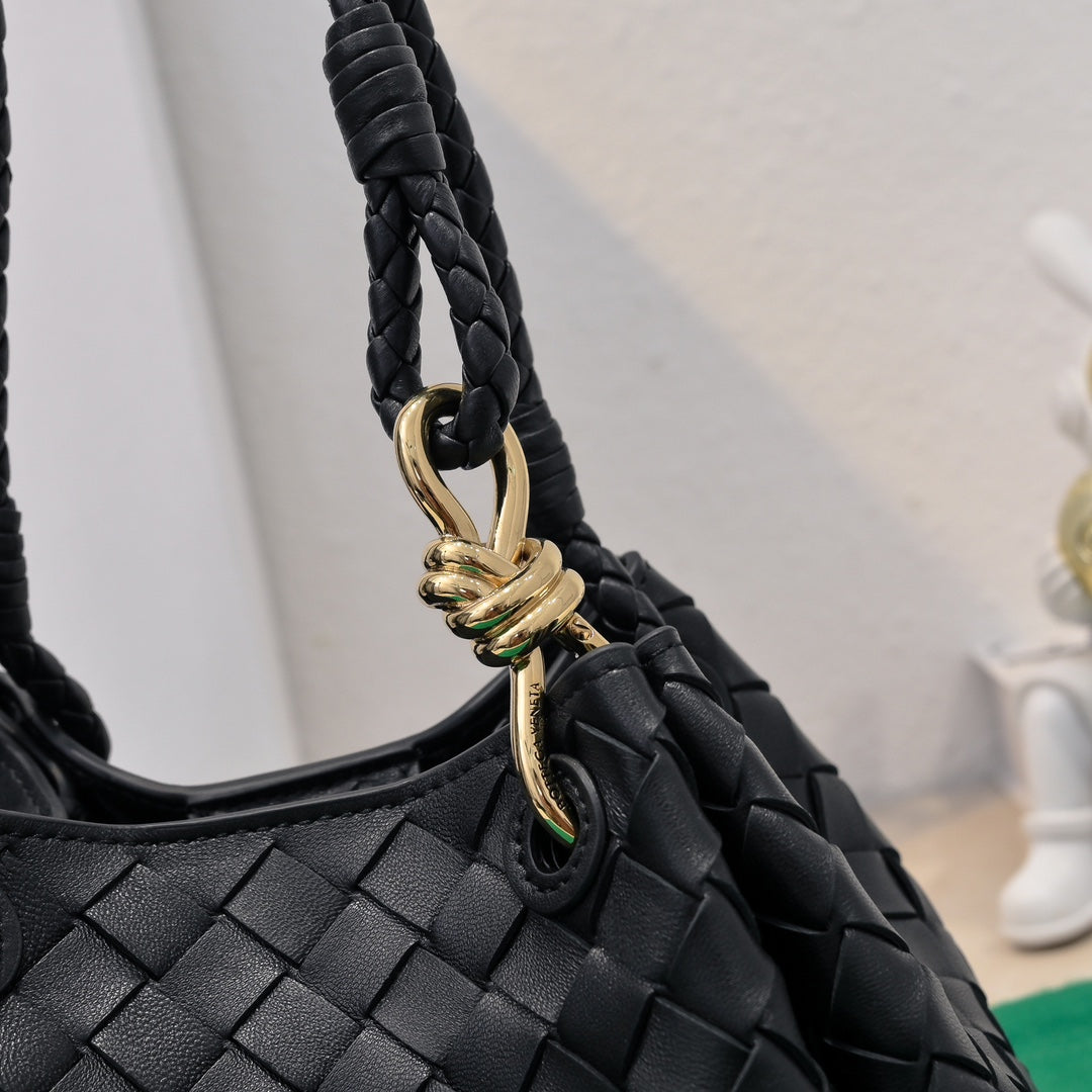Bottega Veneta Handbag