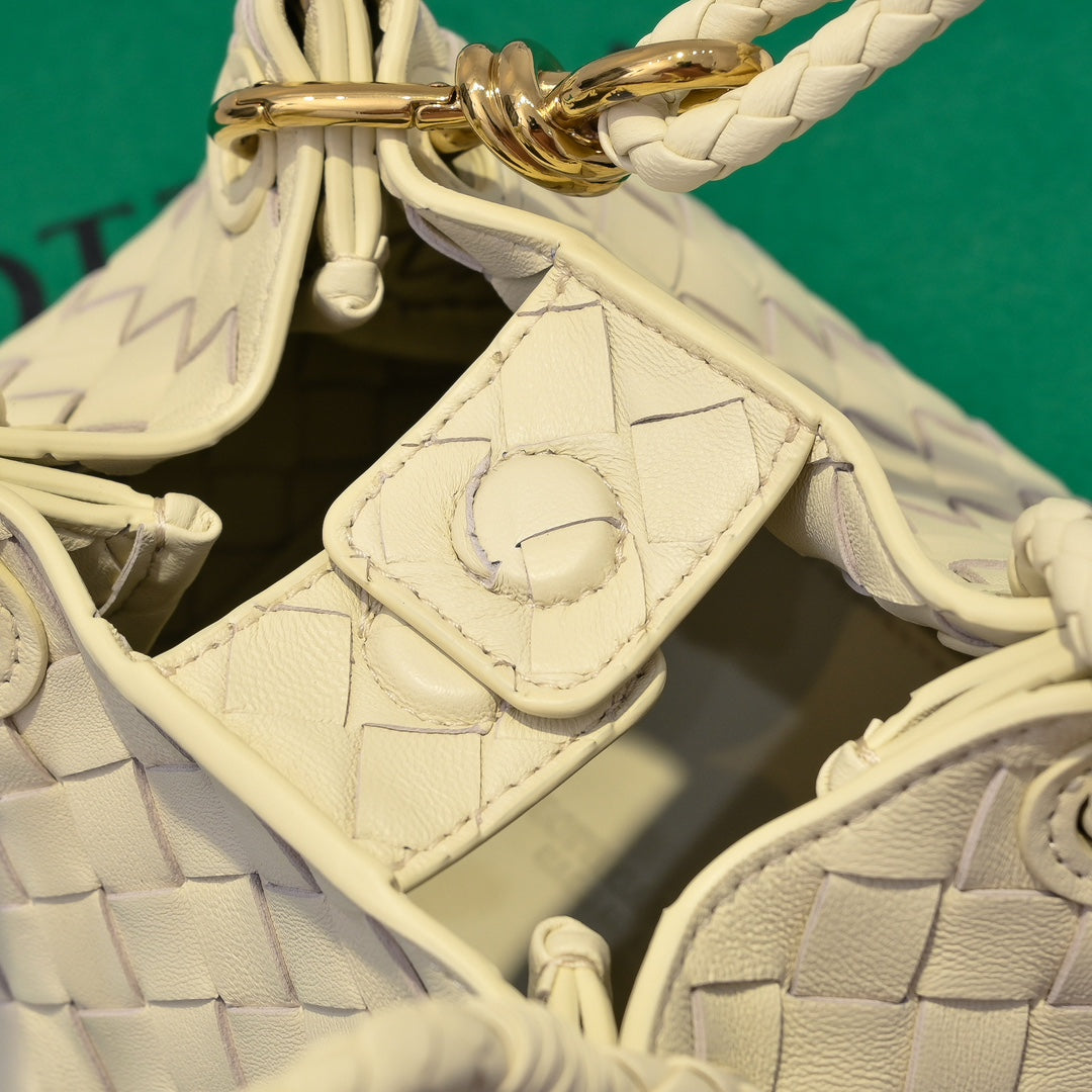 Bottega Veneta Handbag