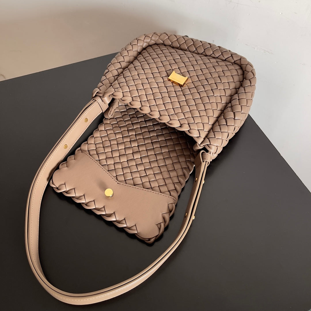 Bottega Veneta Handbag