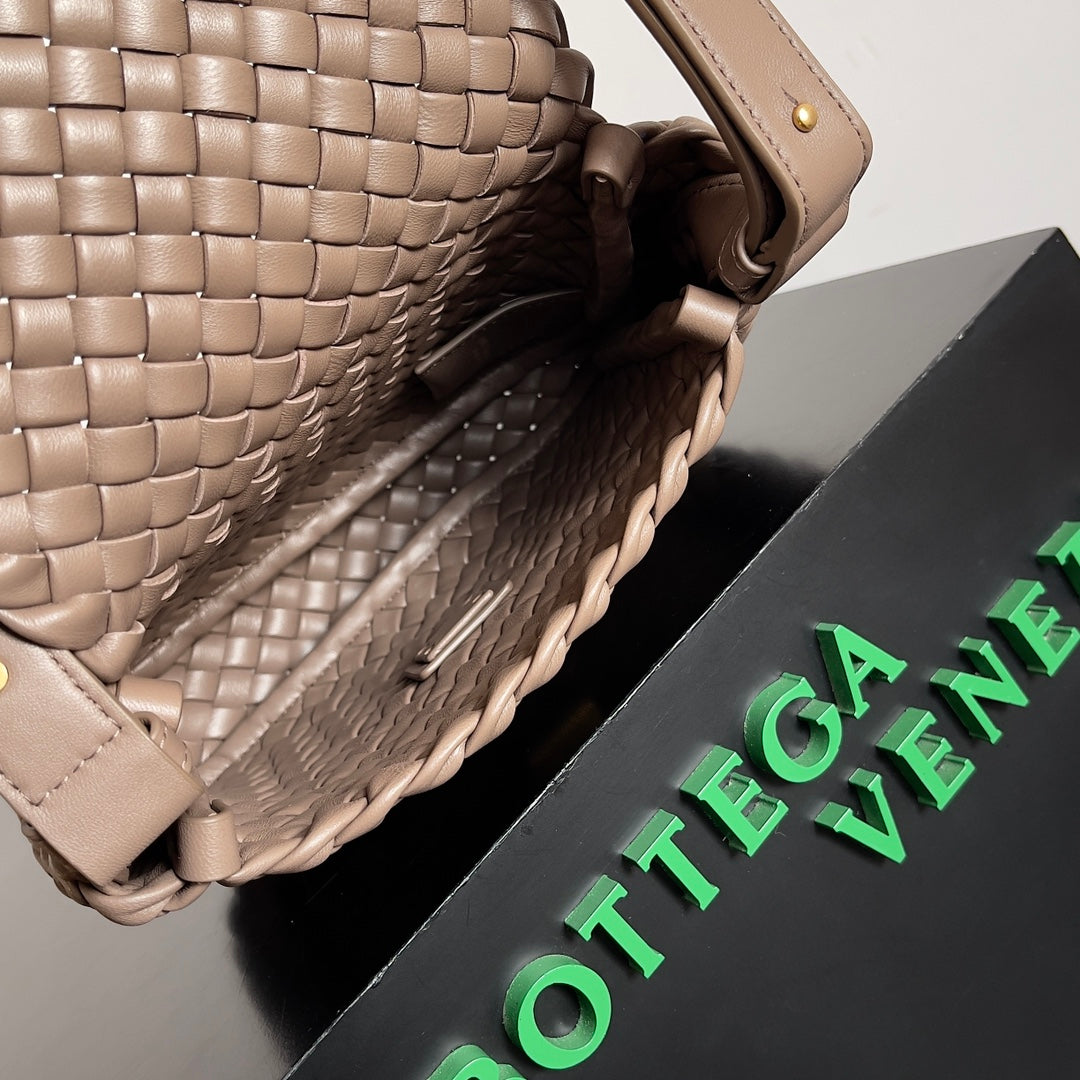 Bottega Veneta Handbag