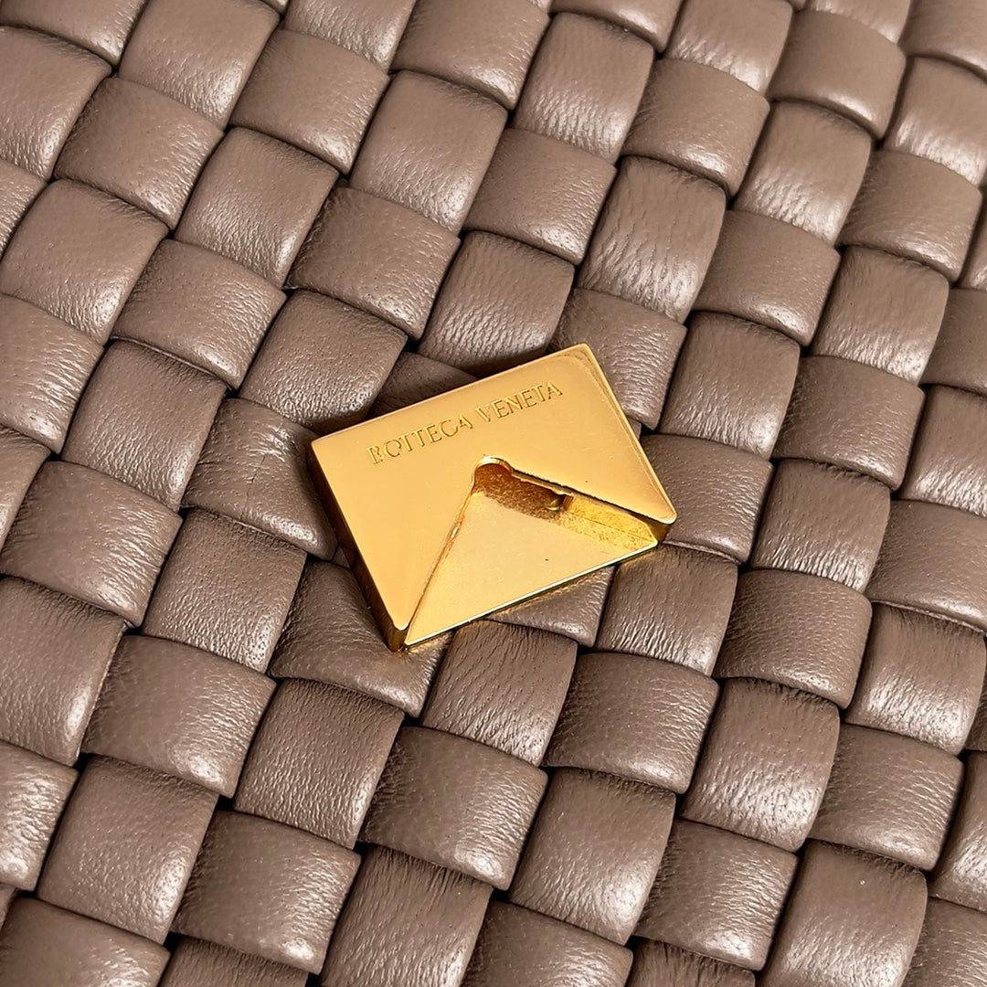 Bottega Veneta Handbag