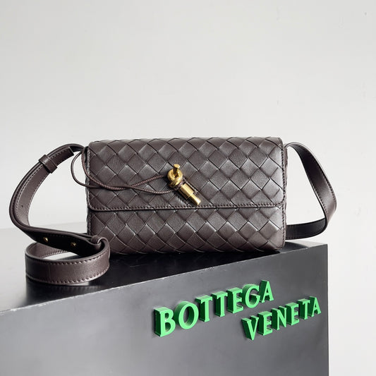Bottega Veneta Handbag