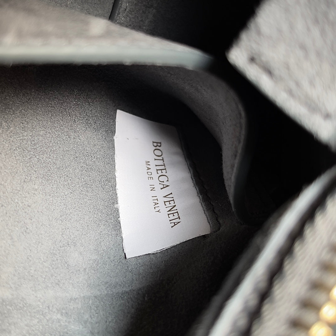 Bottega Veneta Handbag