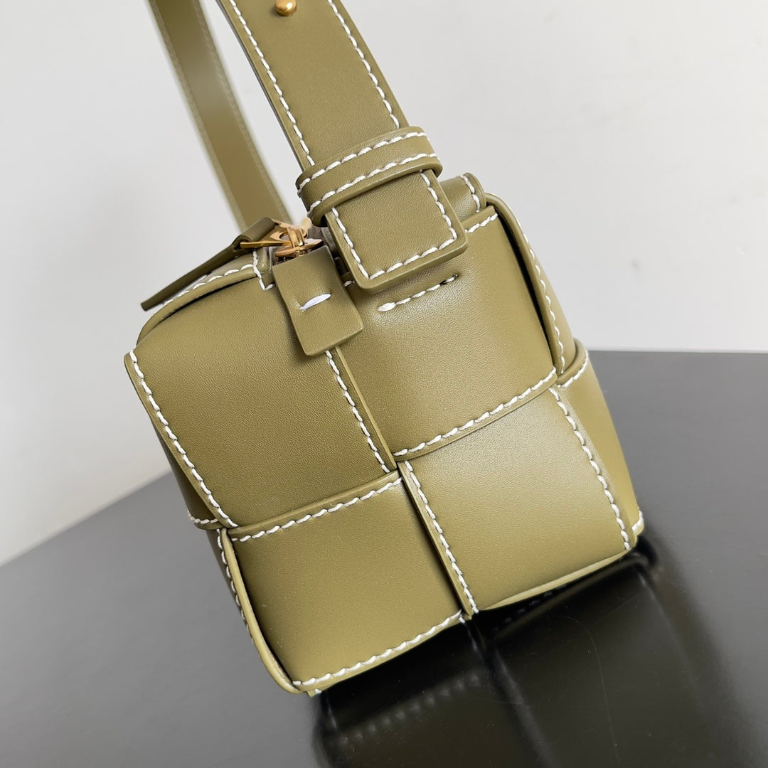 Bottega Veneta Handbag