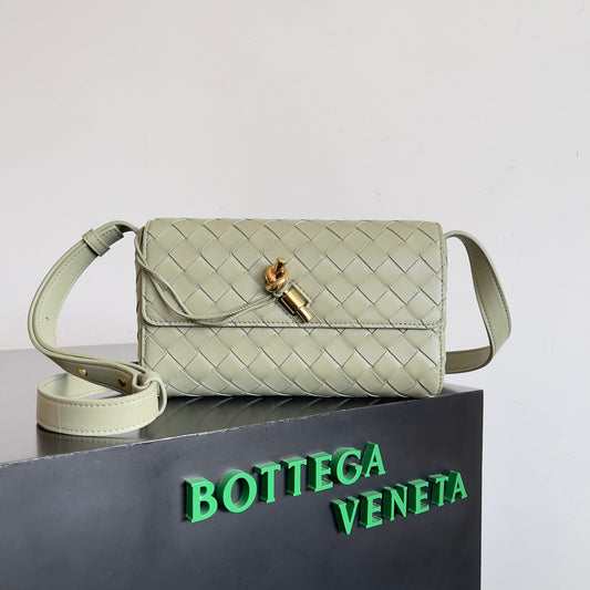 Bottega Veneta Handbag