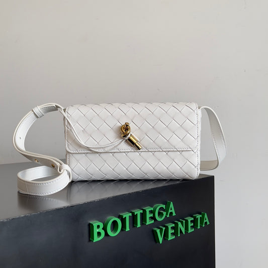 Bottega Veneta Handbag