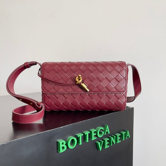 Bottega Veneta Handbag