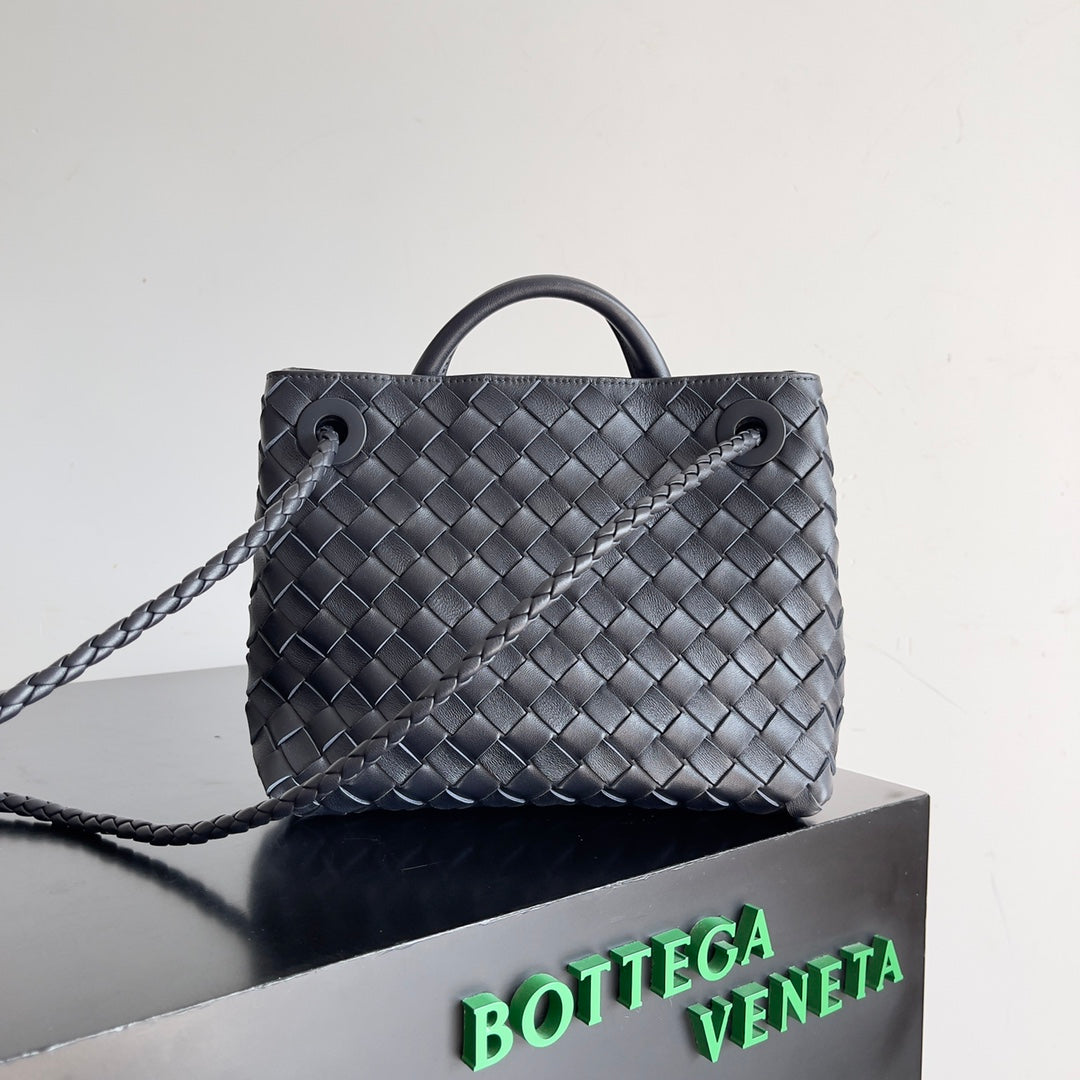 Bottega Veneta Handbag