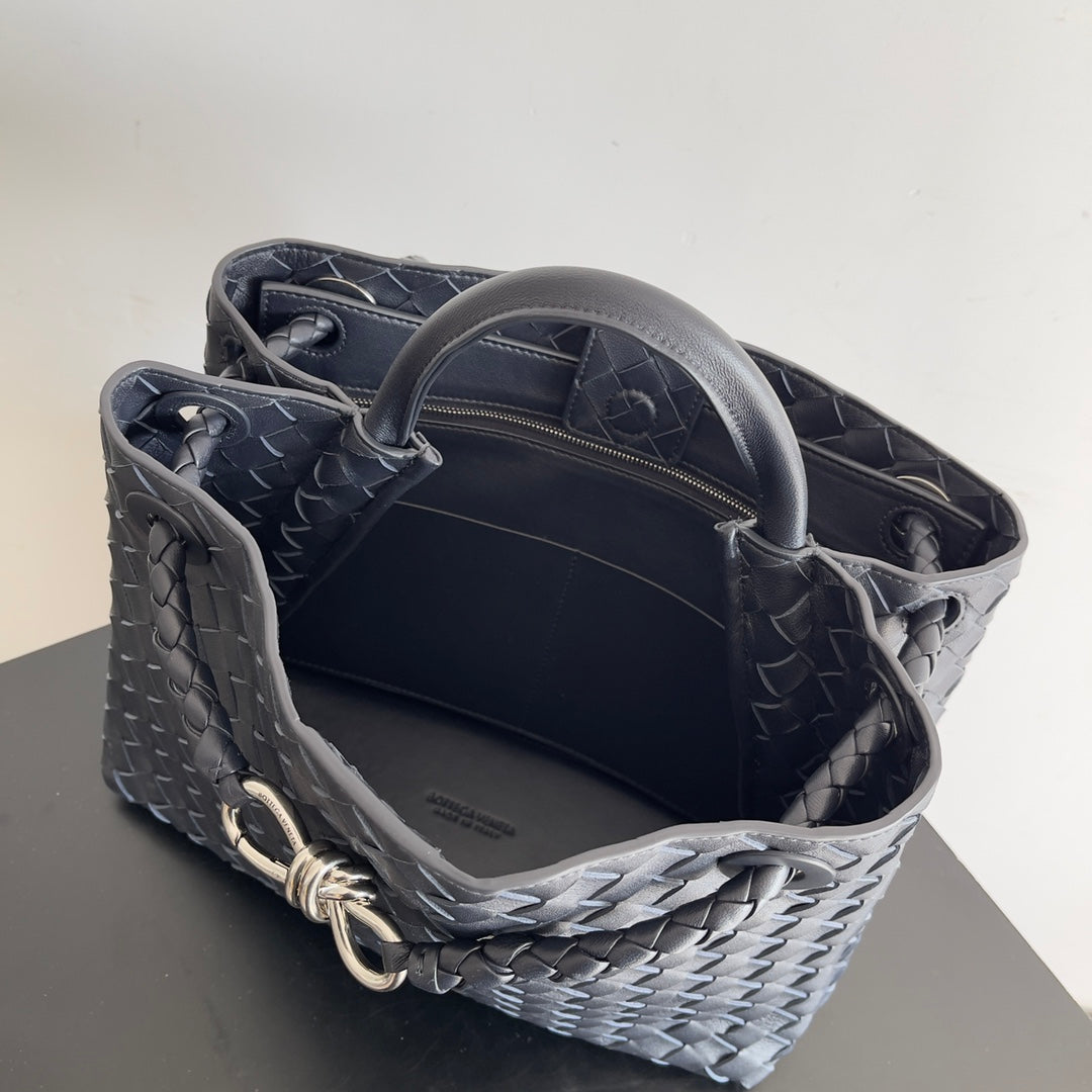 Bottega Veneta Handbag