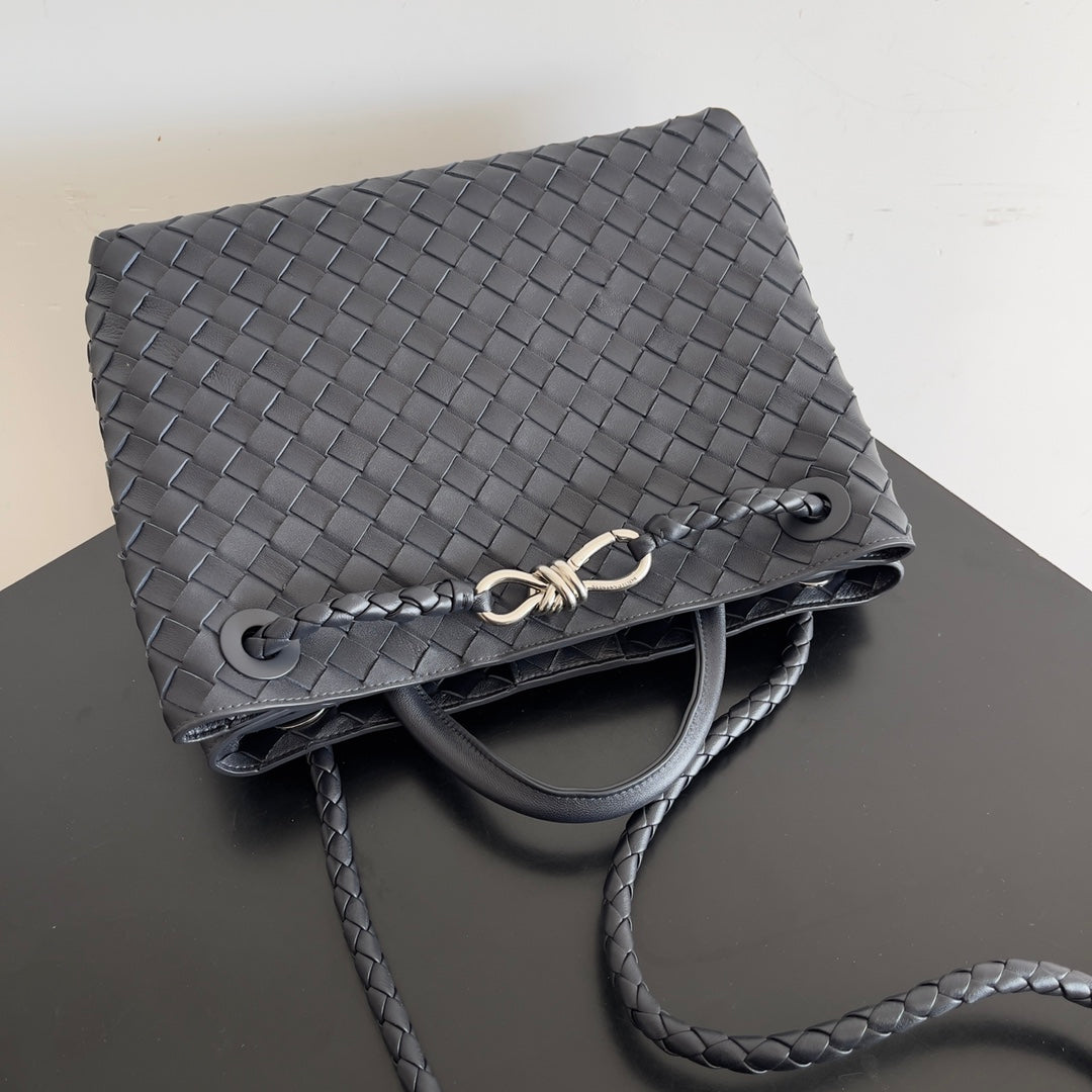 Bottega Veneta Handbag