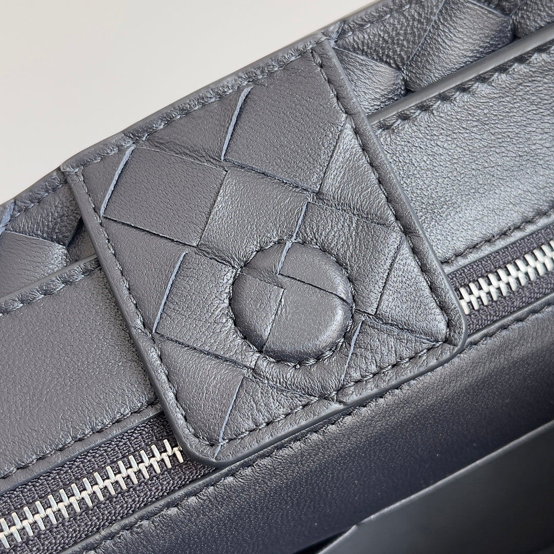 Bottega Veneta Handbag